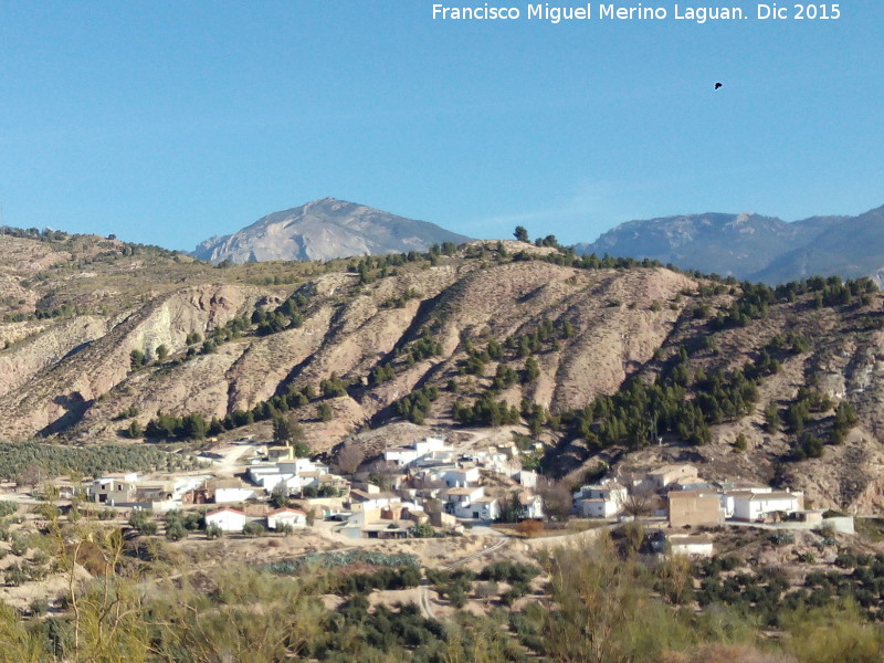 Cerro del Cominar - Cerro del Cominar. En primer trmino la Aldea Ceal