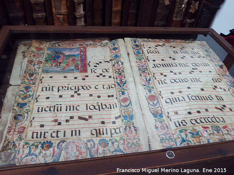 Catedral de Baeza. Biblioteca - Catedral de Baeza. Biblioteca. Libro coral