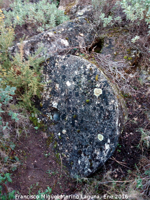 Cantera piedras de molino del Caballo - Cantera piedras de molino del Caballo. Piedras de molino