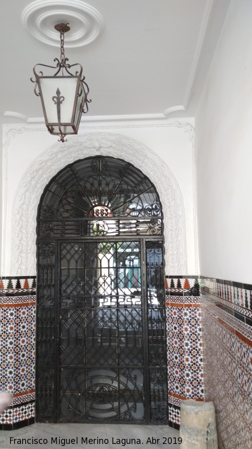 Casa de la Calle Obispo Cobos n 13 - Casa de la Calle Obispo Cobos n 13. Puerta del zagun
