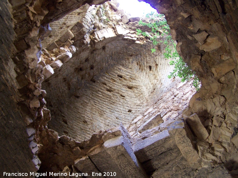 Castillo de Otiar. Torre del Homenaje - Castillo de Otiar. Torre del Homenaje. Bveda del segundo piso