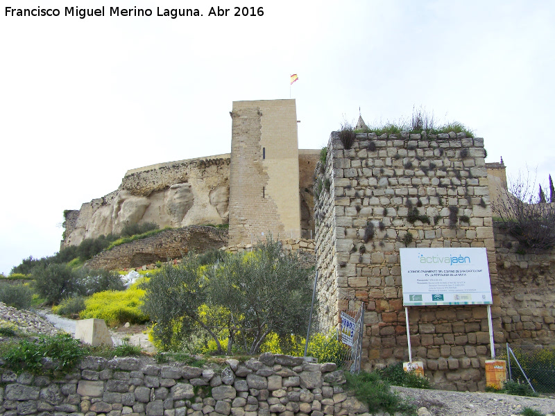 La Mota. Torren de Santo Domingo II - La Mota. Torren de Santo Domingo II. Al fondo la Torre de la Crcel