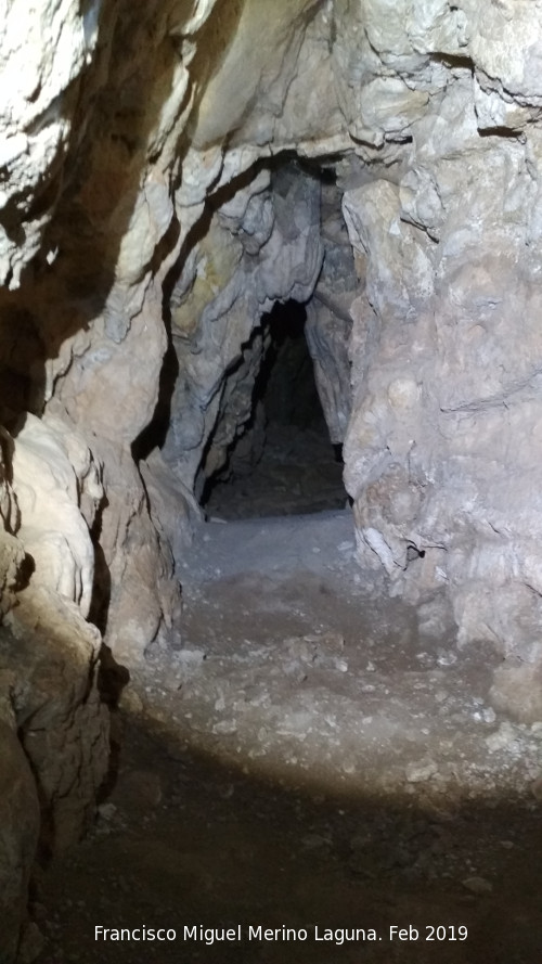 Cueva de la Virgen - Cueva de la Virgen. Gatera