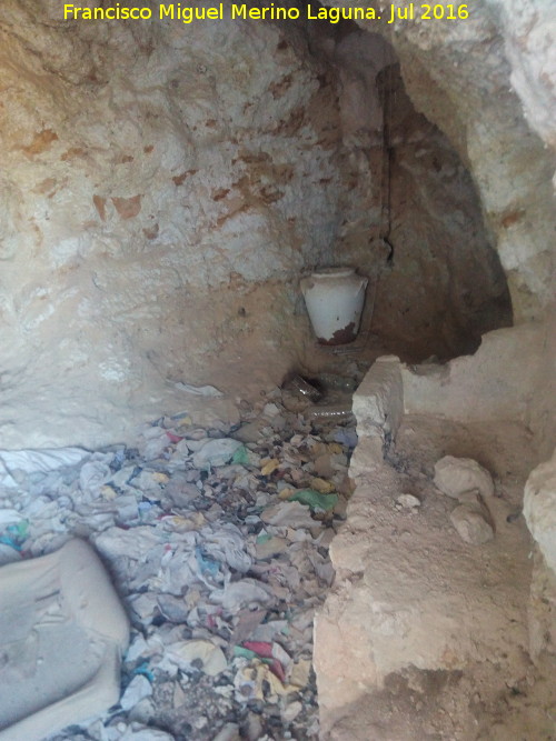 Casas Cueva del Cerro de San Marcos - Casas Cueva del Cerro de San Marcos. Interior con pesebre