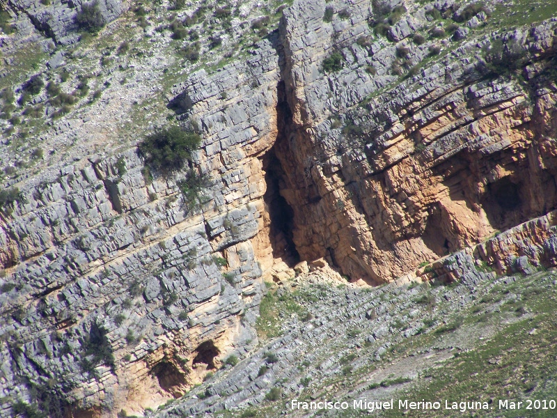 Cueva del Plato - Cueva del Plato. 