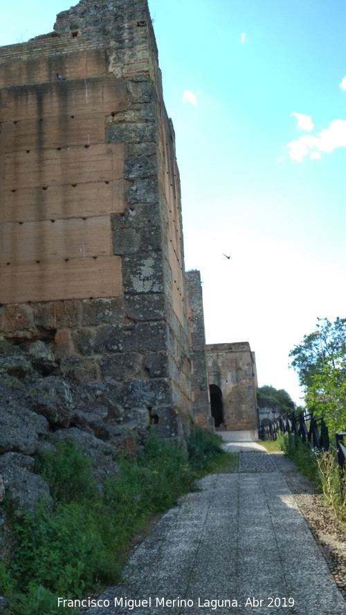 Muralla de Niebla - Muralla de Niebla. Sector norte de la Puerta de Sevilla