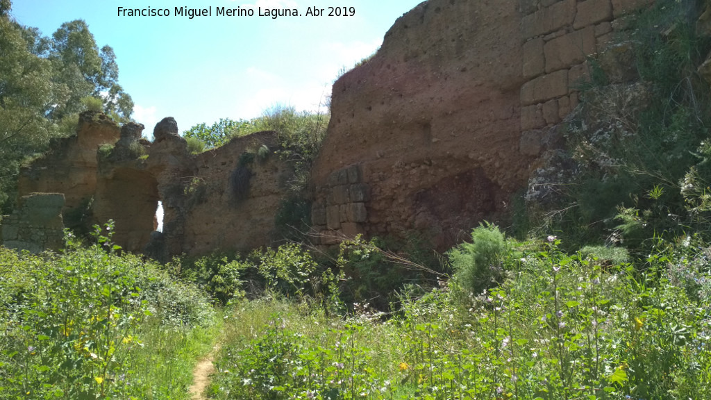 Muralla de Niebla - Muralla de Niebla. Restos de sillera en la zona de la Puerta del Embarcadero