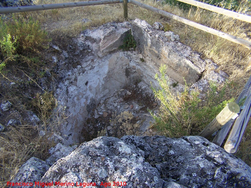 Castillo de La Espinareda - Castillo de La Espinareda. Aljibe pequeo