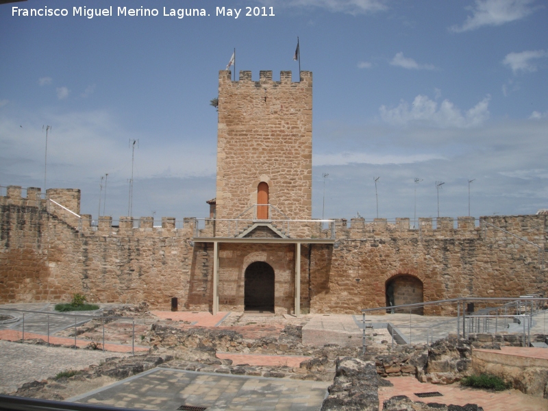 Castillo del Trovador Macias - Castillo del Trovador Macias. Patio de Armas