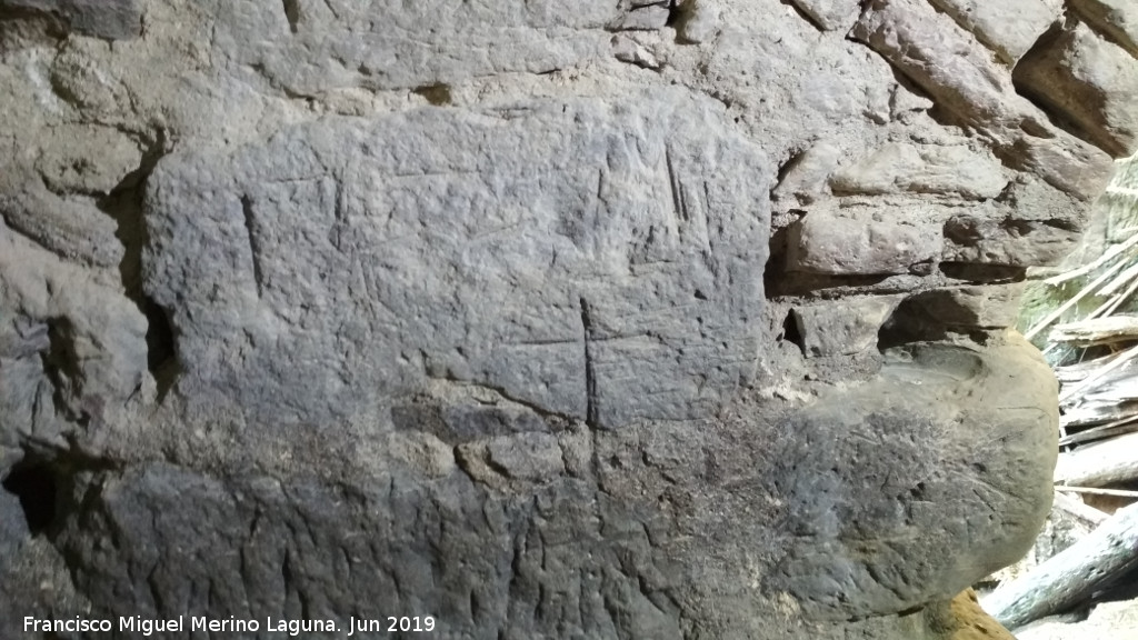 Molinos de Casas Nuevas - Molinos de Casas Nuevas. Cruces del interior del Molino Sur