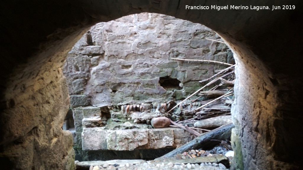 Molinos de Casas Nuevas - Molinos de Casas Nuevas. Puerta del Molino Sur hacia el Molino Norte