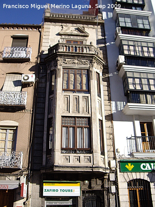 Edificio de la Calle Bernab Soriano n 8 - Edificio de la Calle Bernab Soriano n 8. 