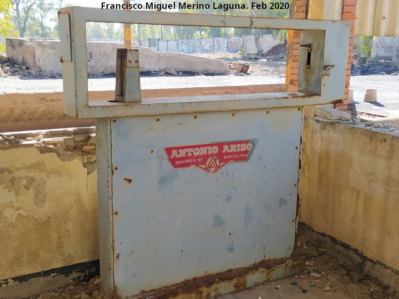 Fundici�n de la Cruz - Fundici�n de la Cruz. B�scula