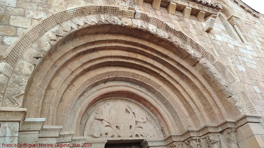 Iglesia de San Miguel Arcngel - Iglesia de San Miguel Arcngel. Arquivoltas