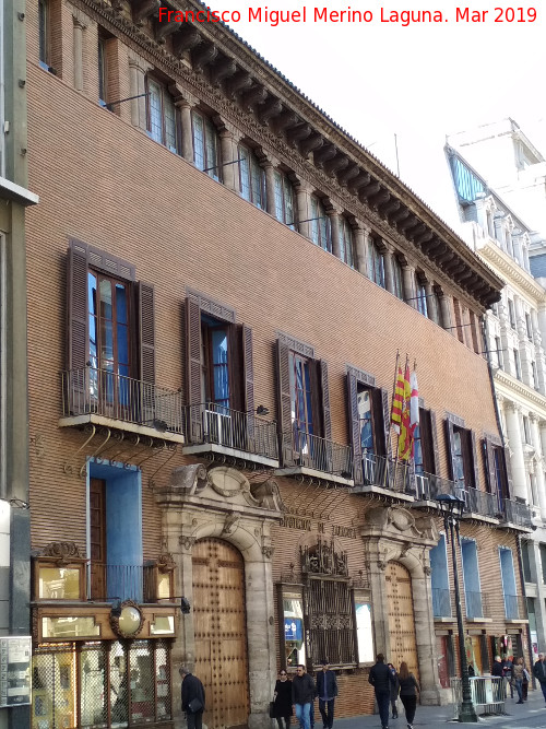 Palacio de Sstago - Palacio de Sstago. 