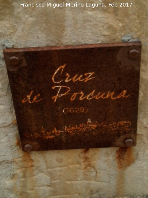 Cruz de Porcuna - Cruz de Porcuna. Placa