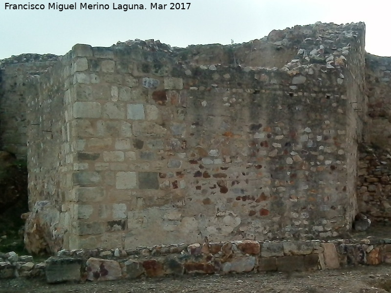 Castillo de Alarcos. Torren Pentagonal Este - Castillo de Alarcos. Torren Pentagonal Este. 