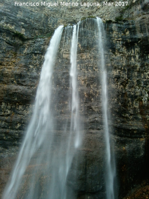 Cascada del Ro Mundo - Cascada del Ro Mundo. 