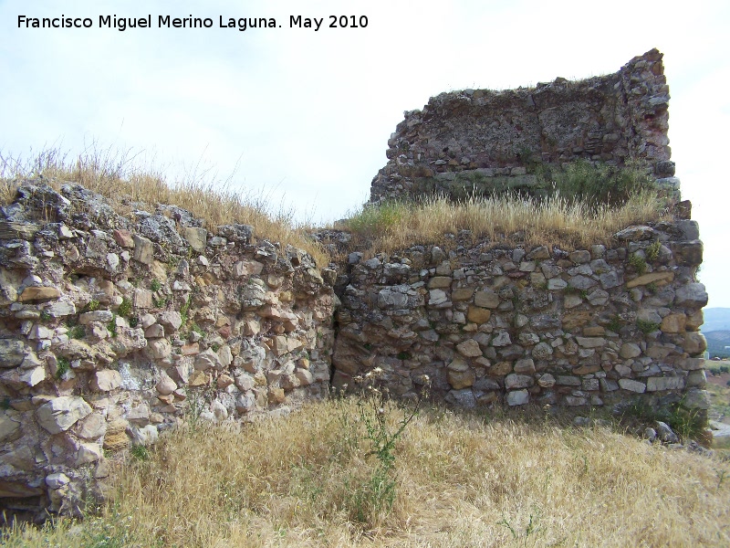 Castillo del Berrueco - Castillo del Berrueco. Muralla y Torren rectangular