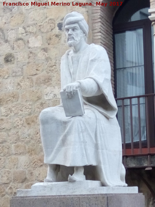 Averroes - Averroes. Monumento a Averroes en Crdoba