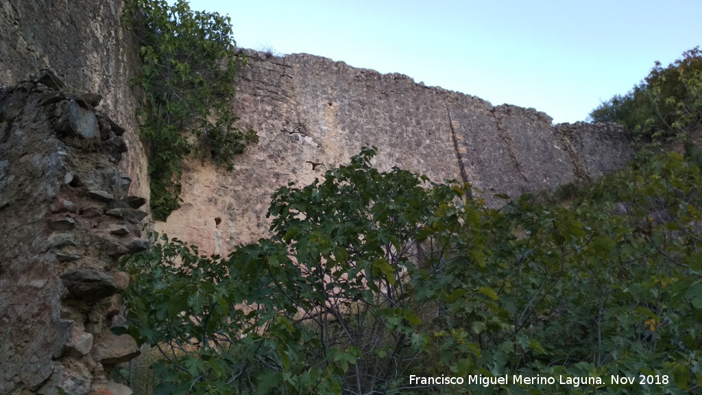 Molino Fortificado del Cubo - Molino Fortificado del Cubo. Caz