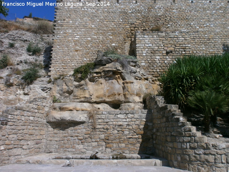 Muralla de Saludeja - Muralla de Saludeja. Fuente de la Saludeja