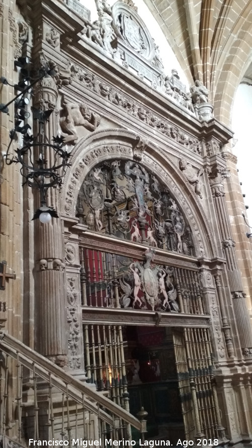 Iglesia de San Nicols de Bari - Iglesia de San Nicols de Bari. Capilla del Den Ortega