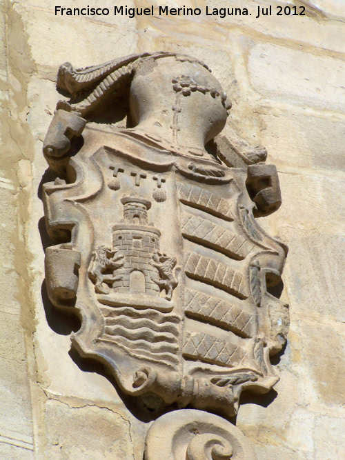 Casa de las Culebras - Casa de las Culebras. Escudo izquierdo