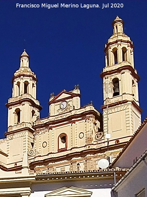 Iglesia de la Encarnaci�n - Iglesia de la Encarnaci�n. Desde la Plaza del Ayuntamiento