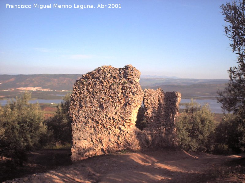 Castillo de Vilches - Castillo de Vilches. Restos un torren rectangular