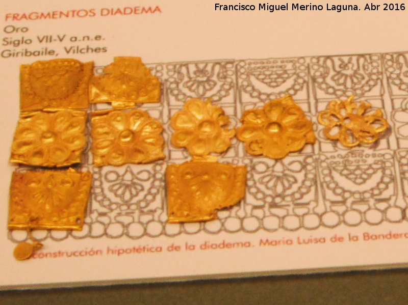 Oppidum de Giribaile - Oppidum de Giribaile. Fragmentos de diadema de oro. Siglos VII-V a.C. Museo Provincial de Jan