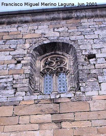 Iglesia de San Andrs - Iglesia de San Andrs. Ventana gtica entre los dos torreones