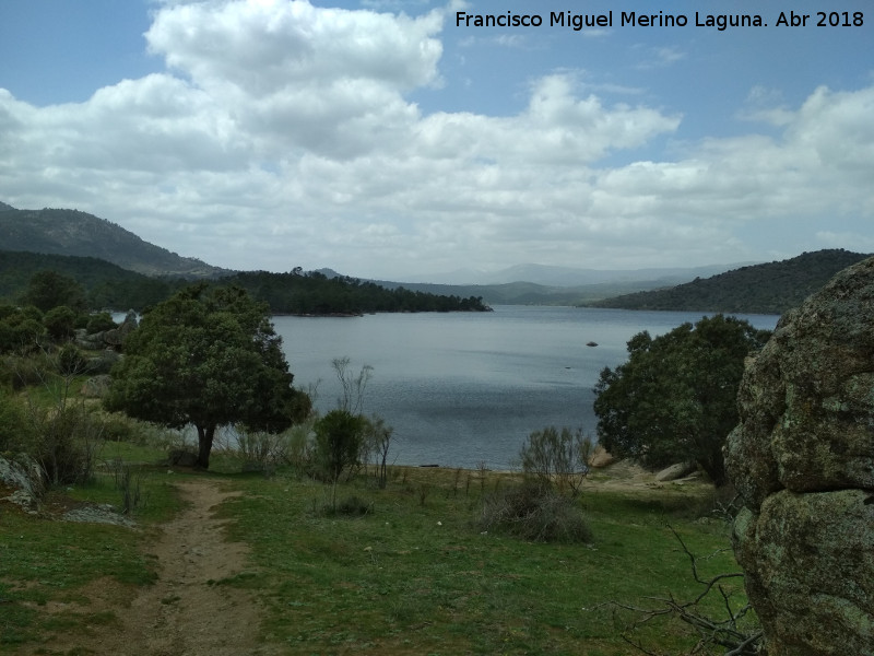 Pantano del Burguillo - Pantano del Burguillo. Desde Las Cruceras