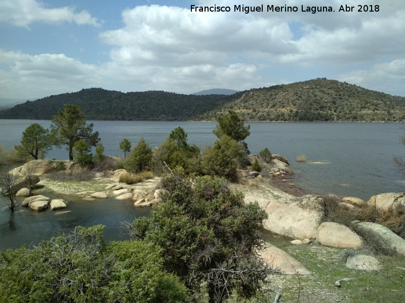 Pantano del Burguillo - Pantano del Burguillo. Desde el Cerro del Enebral