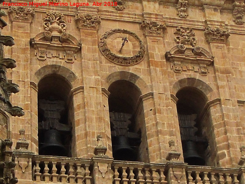 Catedral Vieja. Torre de las Campanas - Catedral Vieja. Torre de las Campanas. Campanas