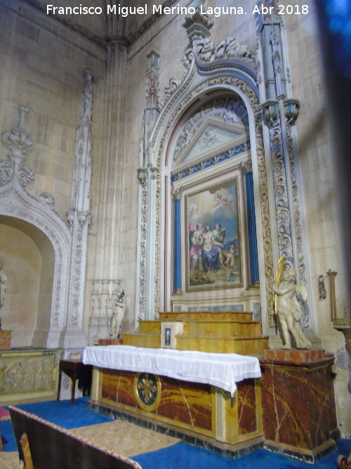 Catedral Nueva. Capilla de la Virgen de Lourdes y San Tirso - Catedral Nueva. Capilla de la Virgen de Lourdes y San Tirso. Altar