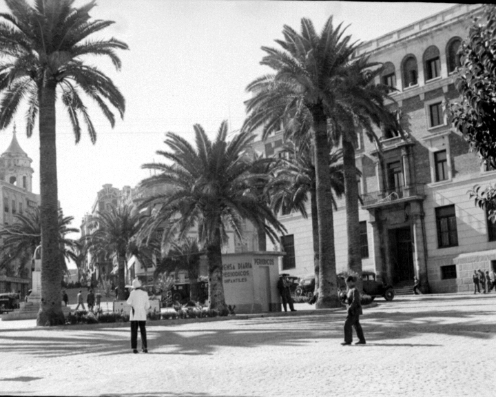 Edificio de Hacienda - Edificio de Hacienda. Foto antigua