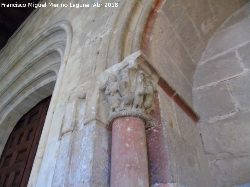 Catedral Vieja. Claustro - Catedral Vieja. Claustro. Capitel del ala sur