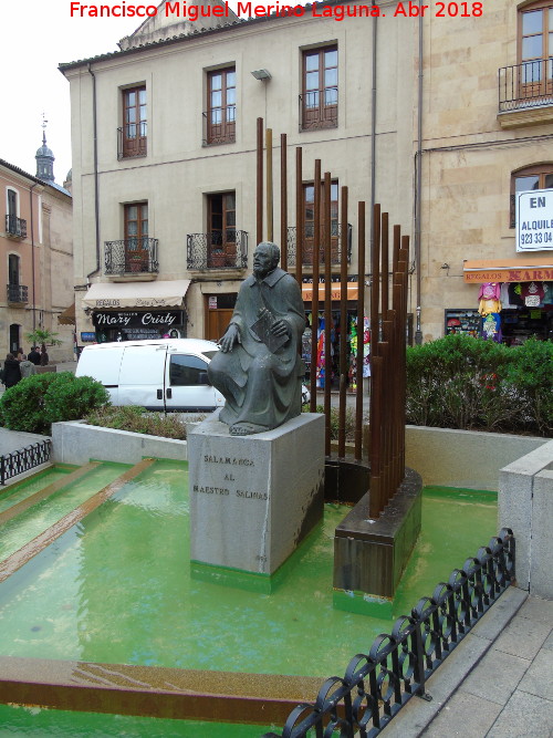 Monumento al Maestro Salinas - Monumento al Maestro Salinas. 