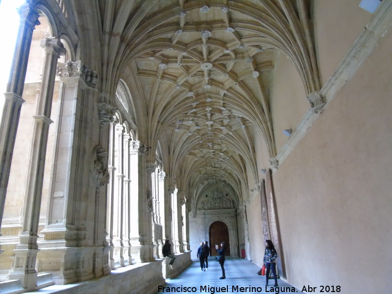 Convento de San Esteban. Claustro - Convento de San Esteban. Claustro. 