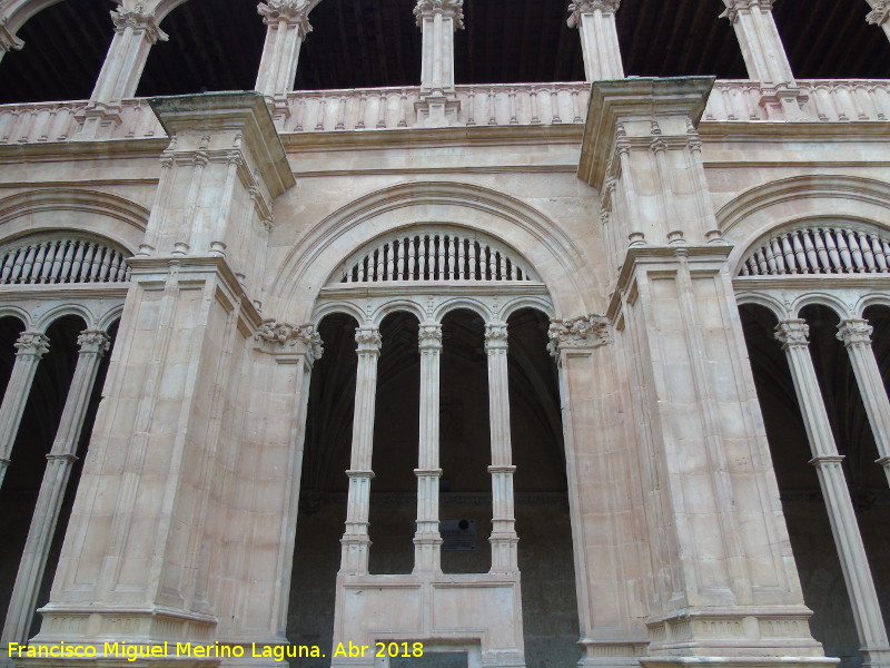 Convento de San Esteban. Claustro - Convento de San Esteban. Claustro. 