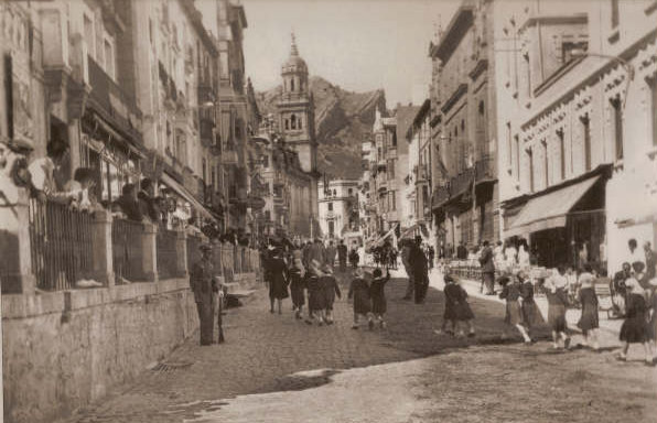 Edificio de la Calle Bernab Soriano n 23 - Edificio de la Calle Bernab Soriano n 23. Foto antigua