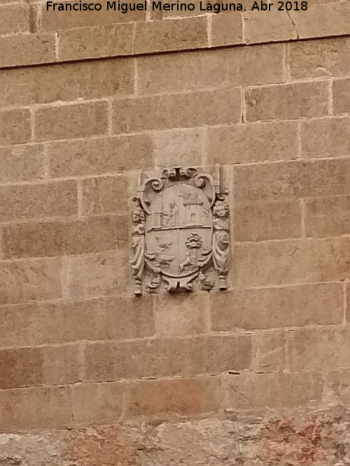 Colegio Menor de San Ildefonso - Colegio Menor de San Ildefonso. Escudo