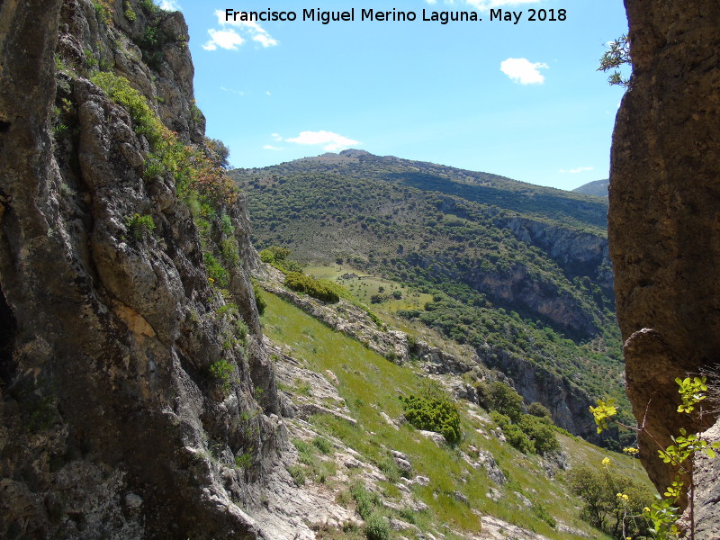 Alto del Marroqu - Alto del Marroqu. Desde la Cueva de las Cruces