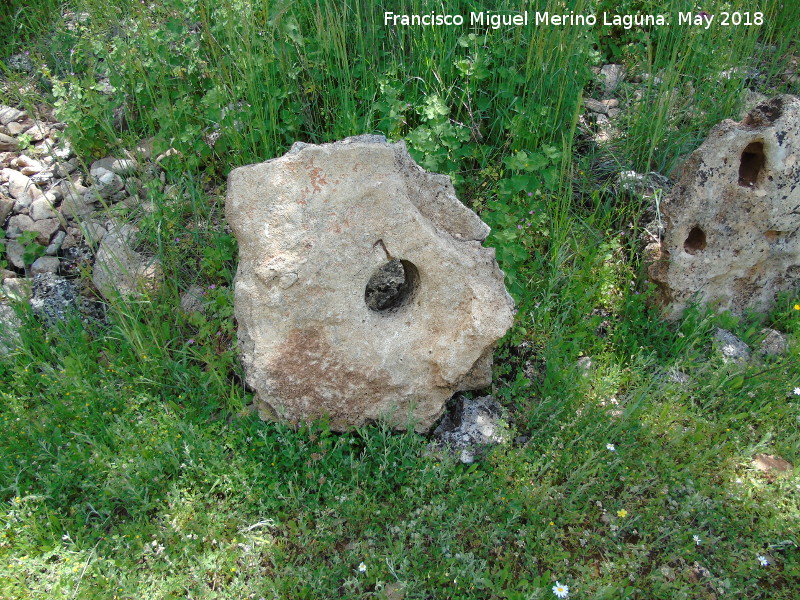 Prado de la Espiral - Prado de la Espiral. Piedra con agujero