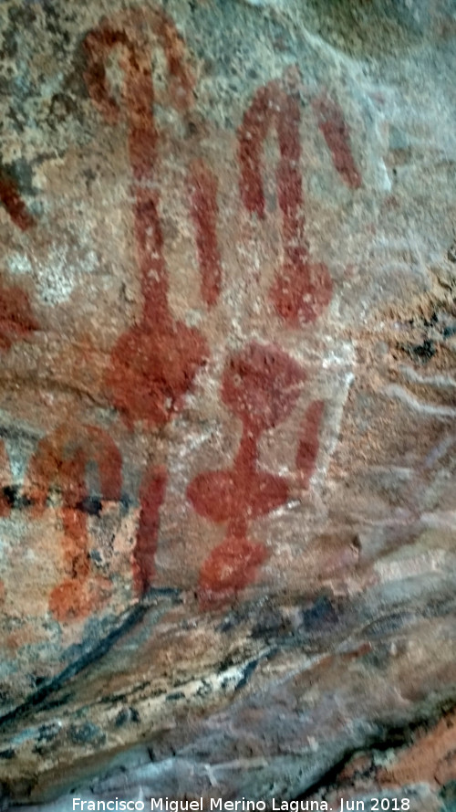 Pinturas rupestres de la Cueva Chica - Pinturas rupestres de la Cueva Chica. 