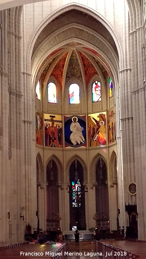 Catedral de la Almudena - Catedral de la Almudena. 