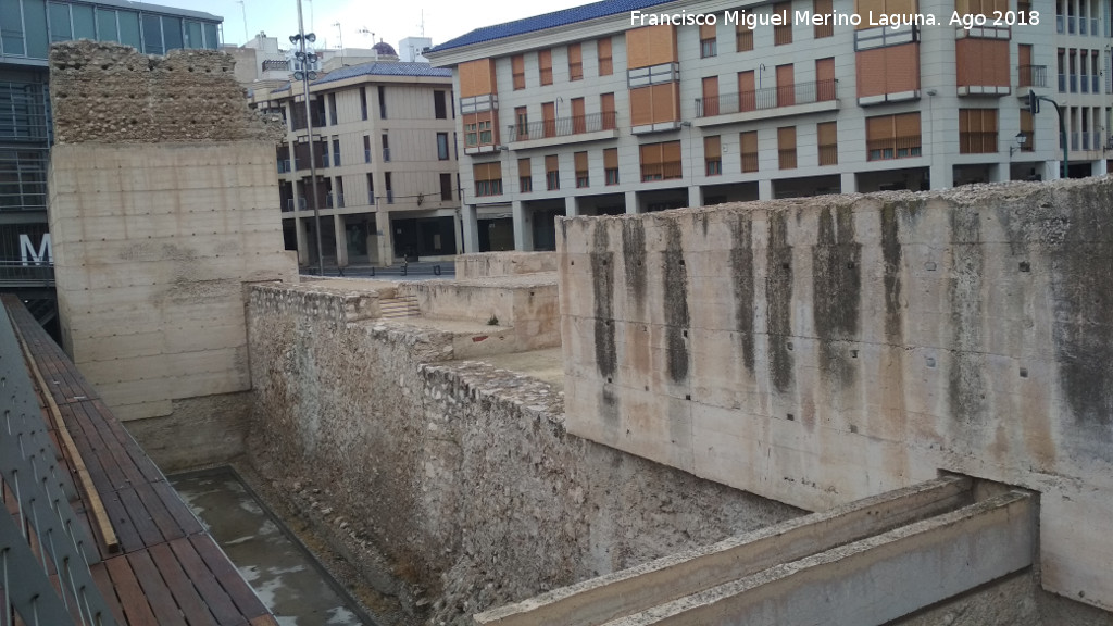 Muralla de Elche - Muralla de Elche. 