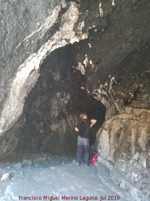 Petroglifos de la Cueva de la Tinaja - Petroglifos de la Cueva de la Tinaja. Interior