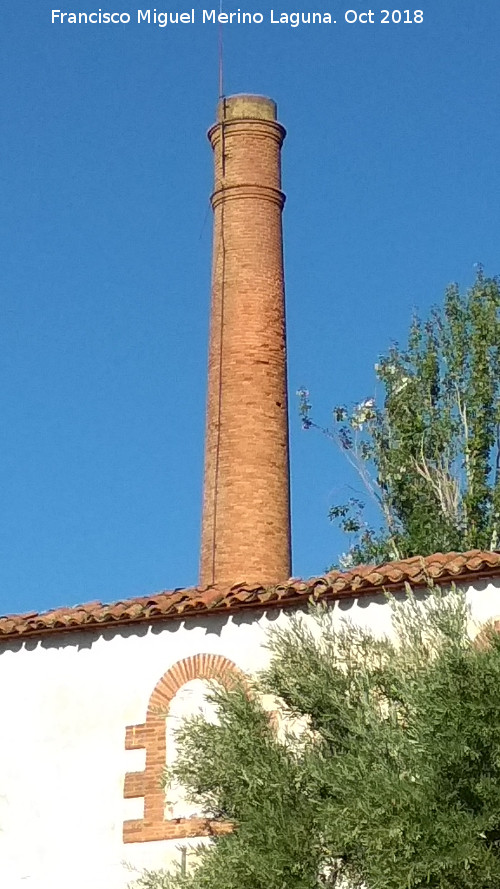 Mina de la Carolina - Mina de la Carolina. Chimenea